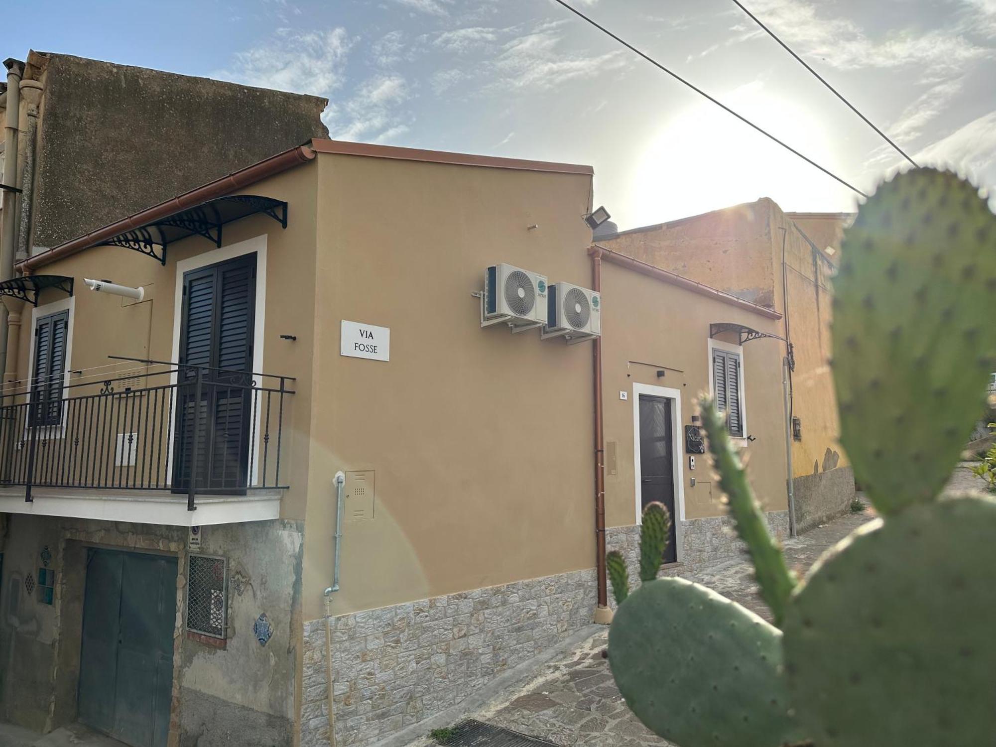 Nicare Rooms Agrigento Exteriör bild