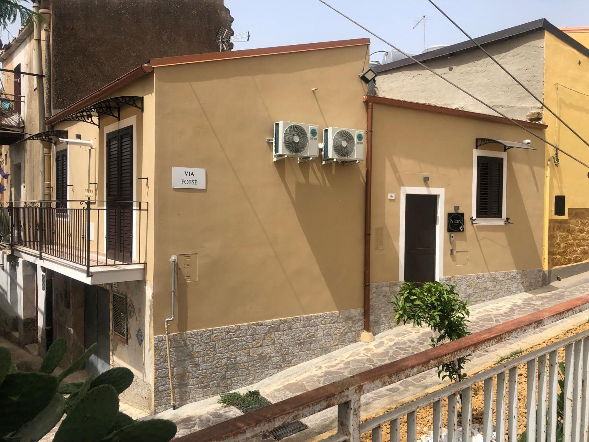 Nicare Rooms Agrigento Exteriör bild